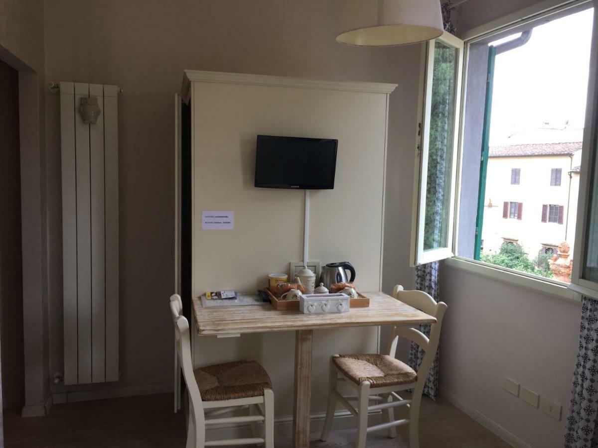 Hotel Studio In The Heart Of Florenz Exterior foto